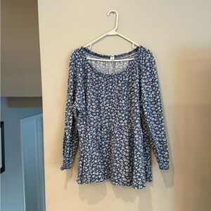 3X Blue and White Floral Top